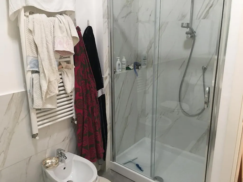 Antica Casa Zucchini B&B Болонья Италия