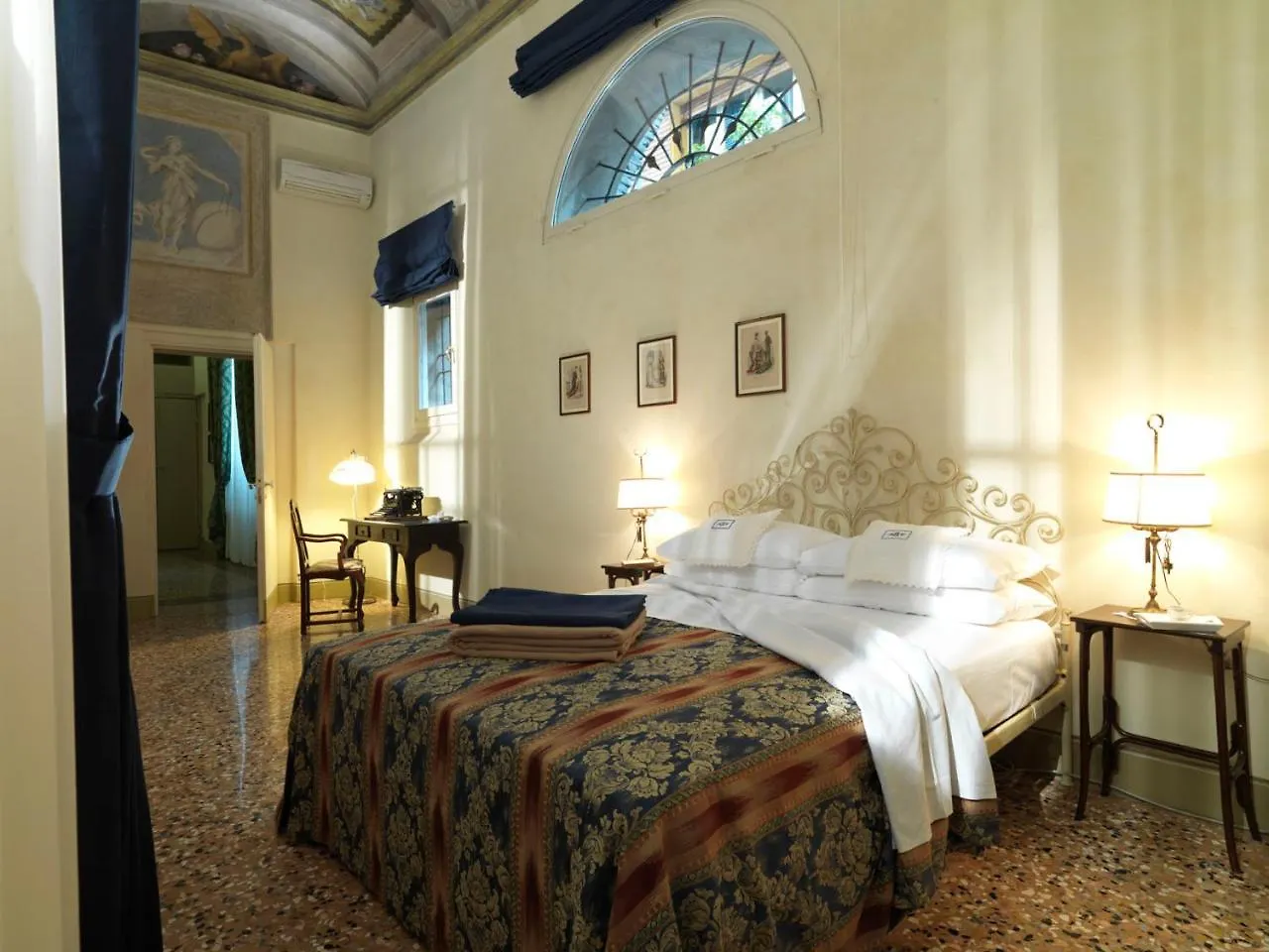 Bed & Breakfast Antica Casa Zucchini B&B Bologna Italia